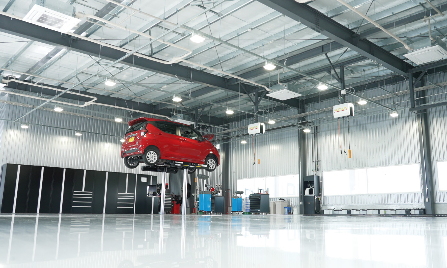 伊勢店サービスピット